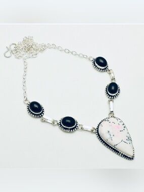 Artisan Ethnic Handcrafted Black Onyx & White Howlite Teardrop Link Necklace